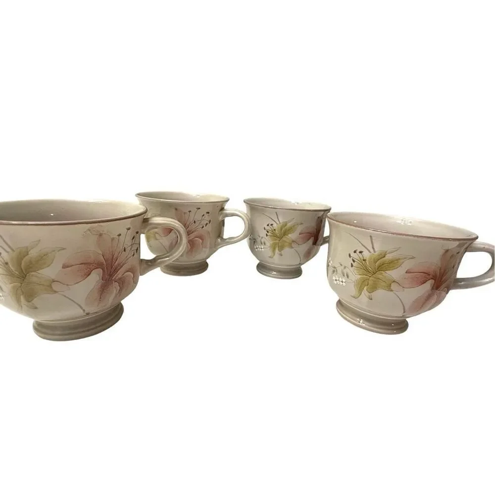 Mikasa Continental Janette Footed Cups and Saucers Lot of 4 Vintage Multi-Floral